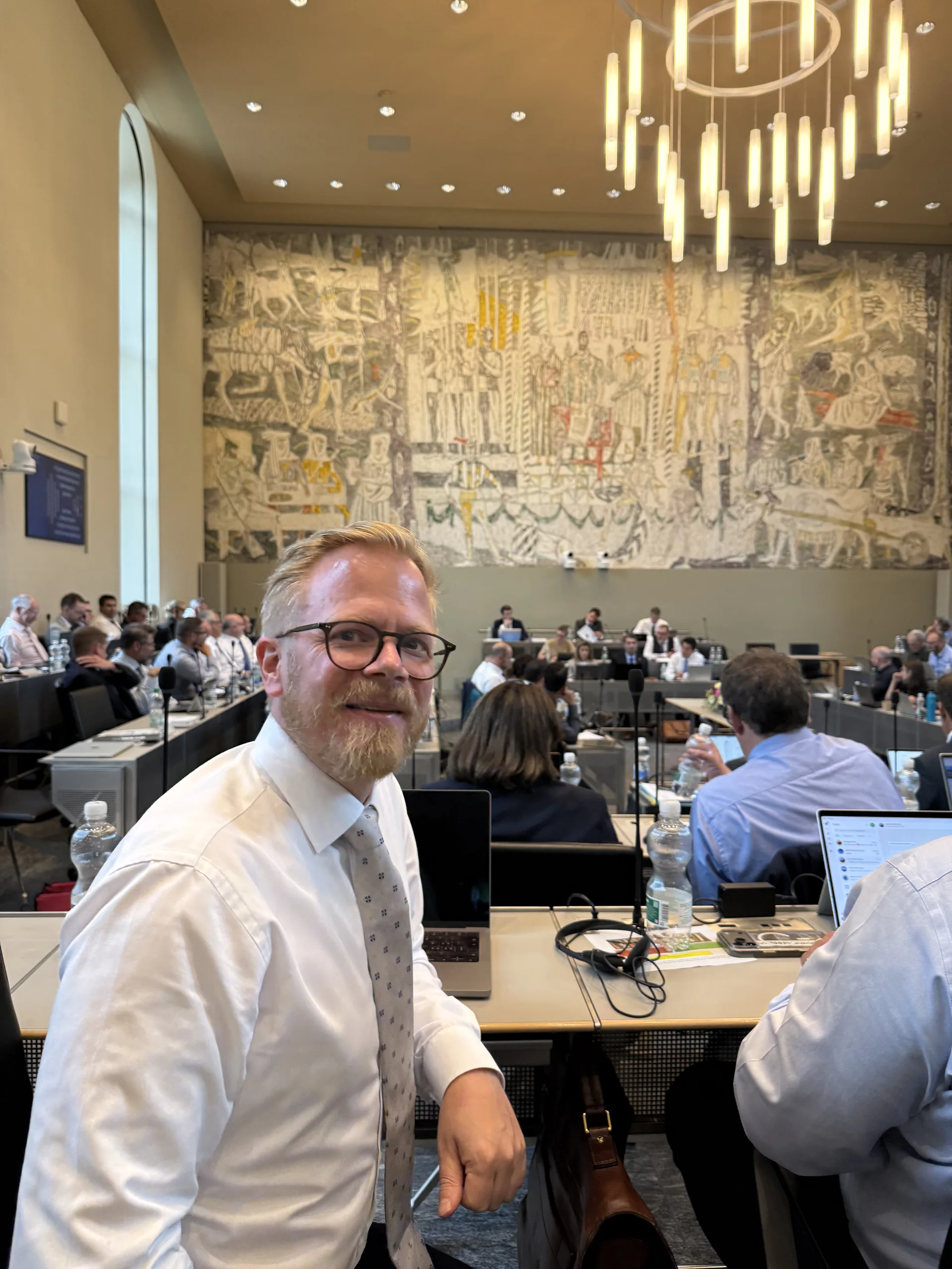 Nach der Augustsession 2026 zieht Gian Marco Bianchi auf LinkedIn Bilanz zu seinen ersten drei Tagen im Bündner Grossen Rat – viele neue Eindrücke, viel gelernt und der Blick voraus auf die Oktobersession.