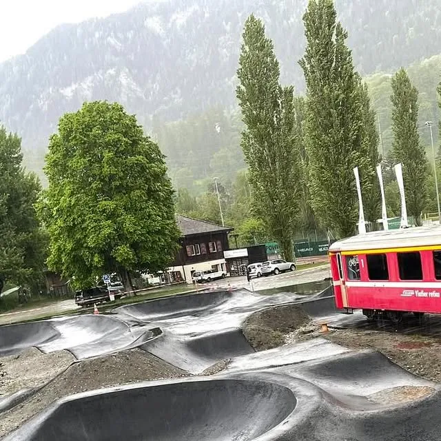 Der Pumptrack aGlion in Ilanz – ein Gemeinschaftsprojekt des Vereins a Glion unter der Leitung von Gian Marco Bianchi.